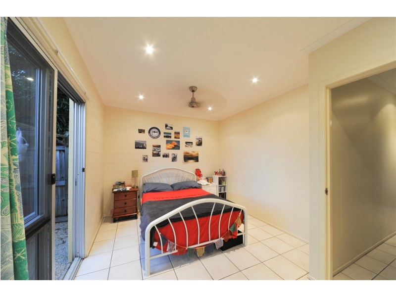 3/1A Pleasant Drive, Cannonvale QLD 4802