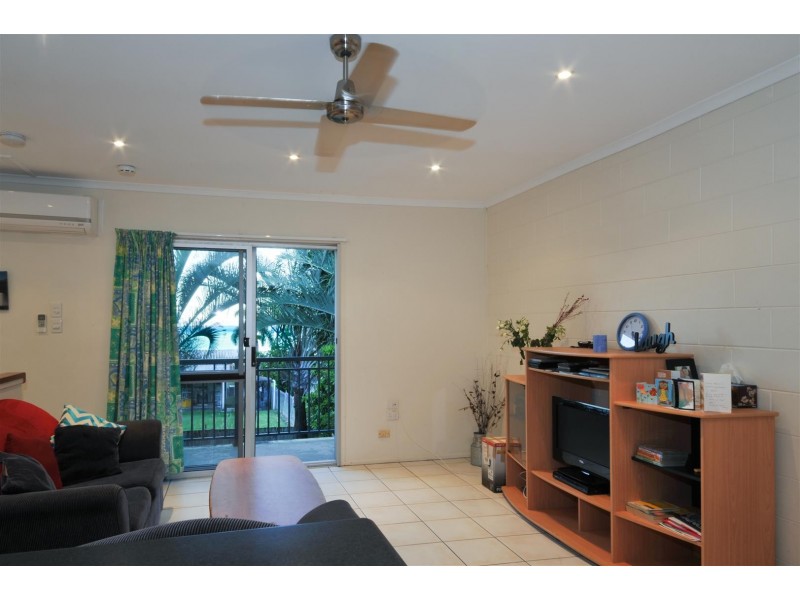 3/1A Pleasant Drive, Cannonvale QLD 4802