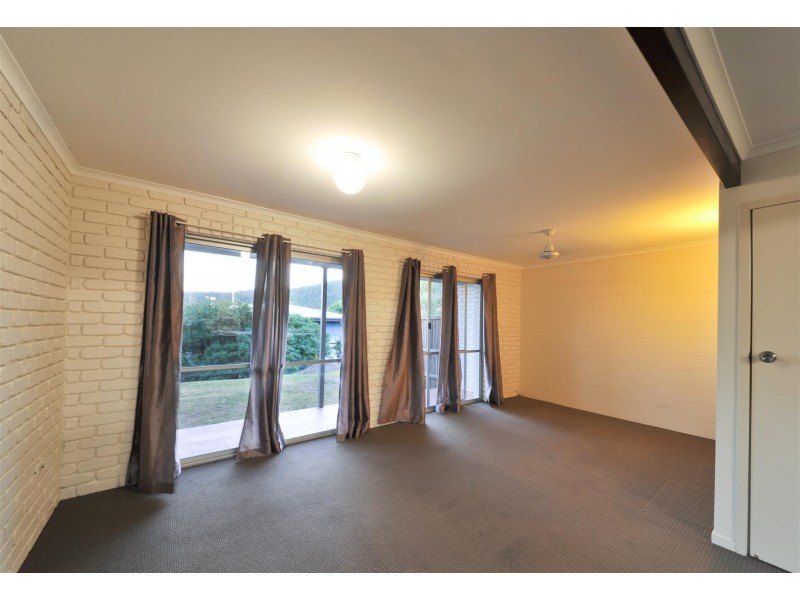 15 Woomerah Avenue, Cannonvale QLD 4802