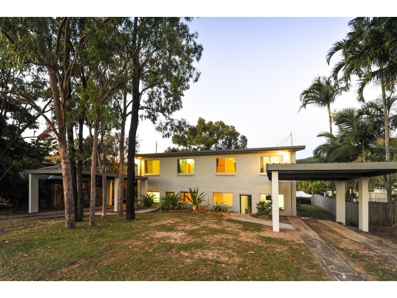 15 Woomerah Avenue, Cannonvale QLD 4802