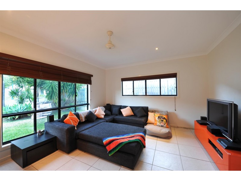 24 Sunset Drive, Jubilee Pocket QLD 4802