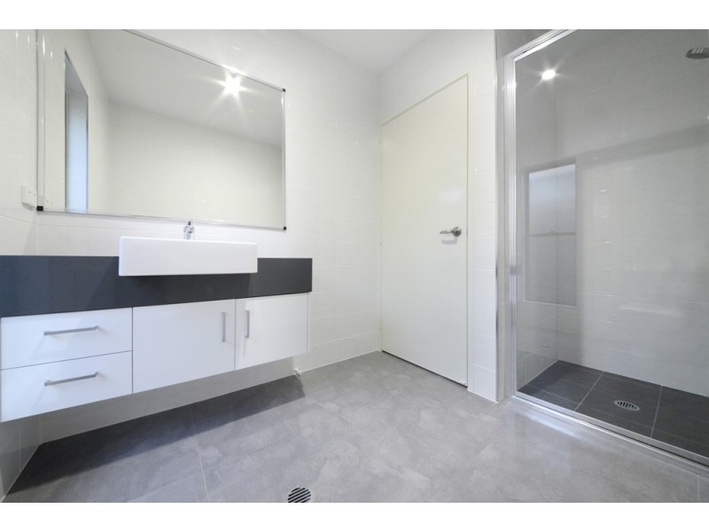 34 Twin Creek Court, Cannonvale QLD 4802