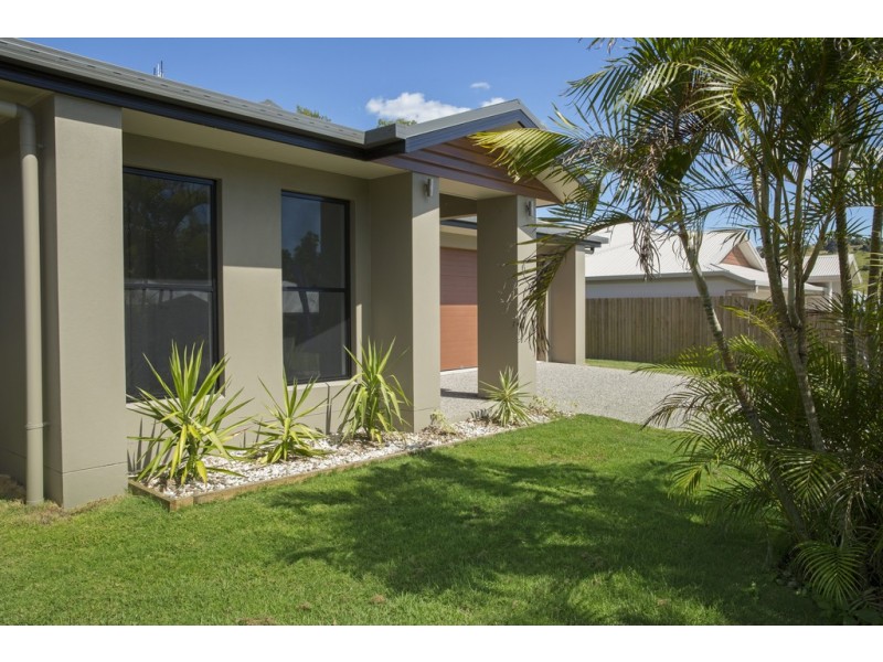 34 Twin Creek Court, Cannonvale QLD 4802