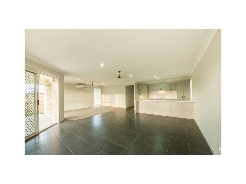 66 South Molle Boulevard, Cannonvale QLD 4802