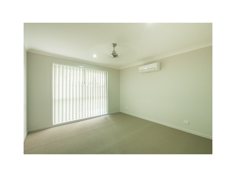 66 South Molle Boulevard, Cannonvale QLD 4802