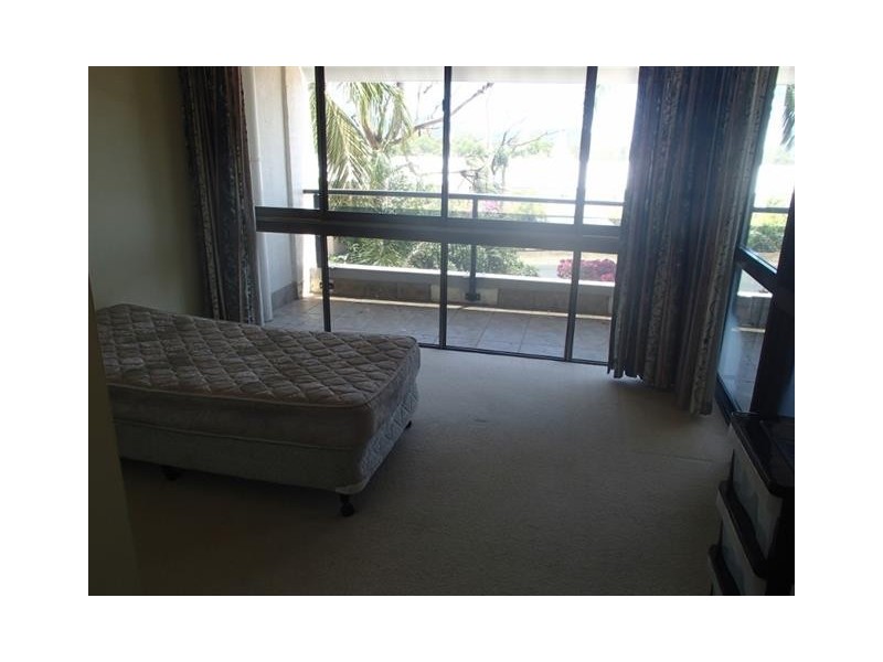 9/2 Eshelby Drive, Cannonvale QLD 4802