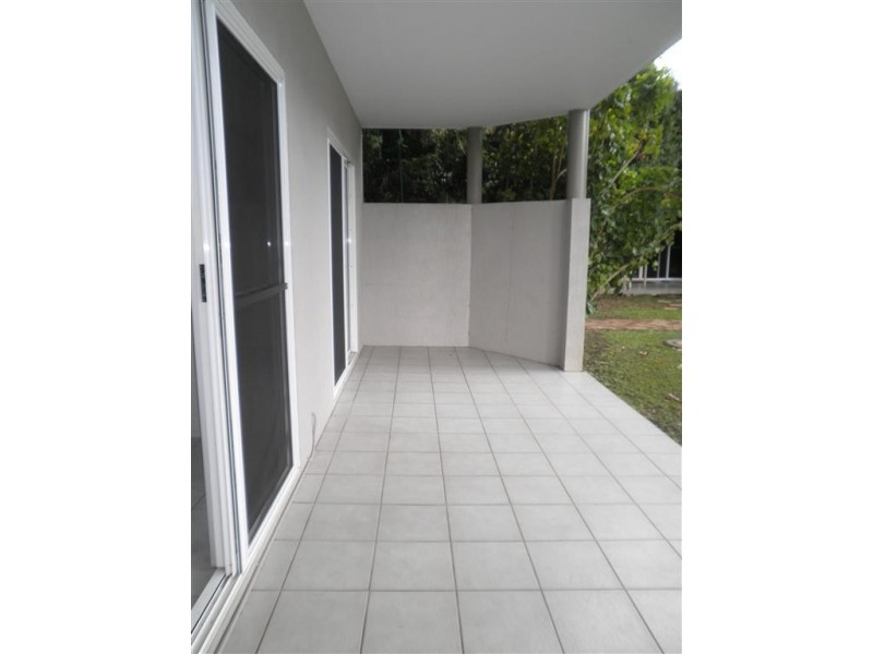 2a/10 Island Drive, Cannonvale QLD 4802