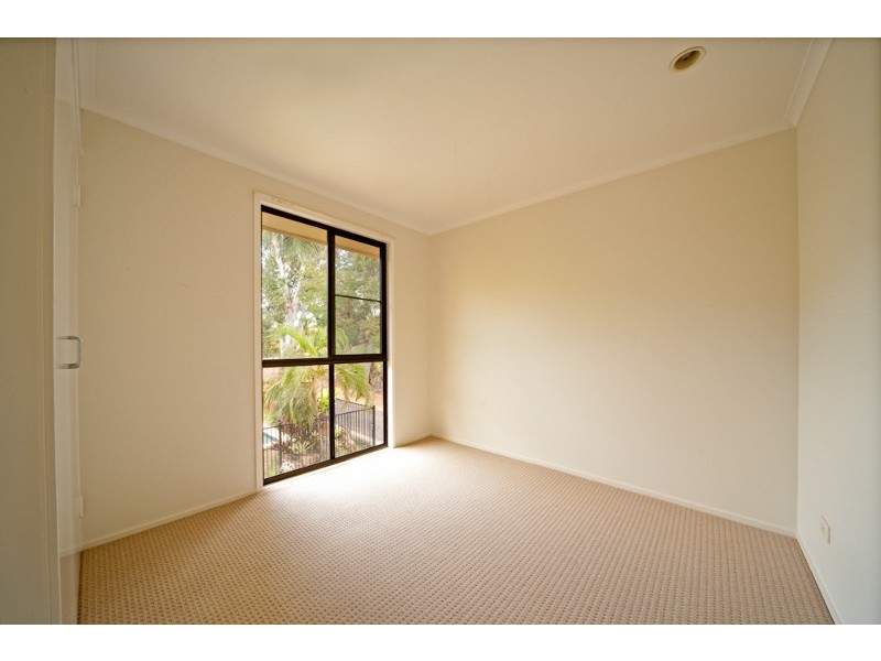 1/4 Salmon Street, Cannonvale QLD 4802