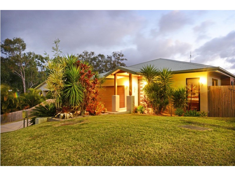 3 Jonquill Court, Cannonvale QLD 4802