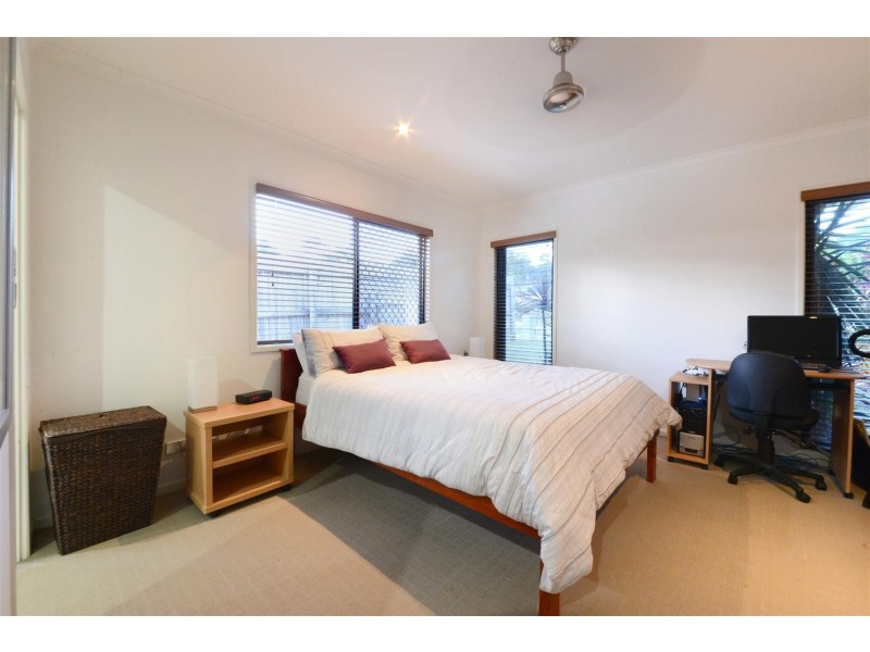 3 Jonquill Court, Cannonvale QLD 4802