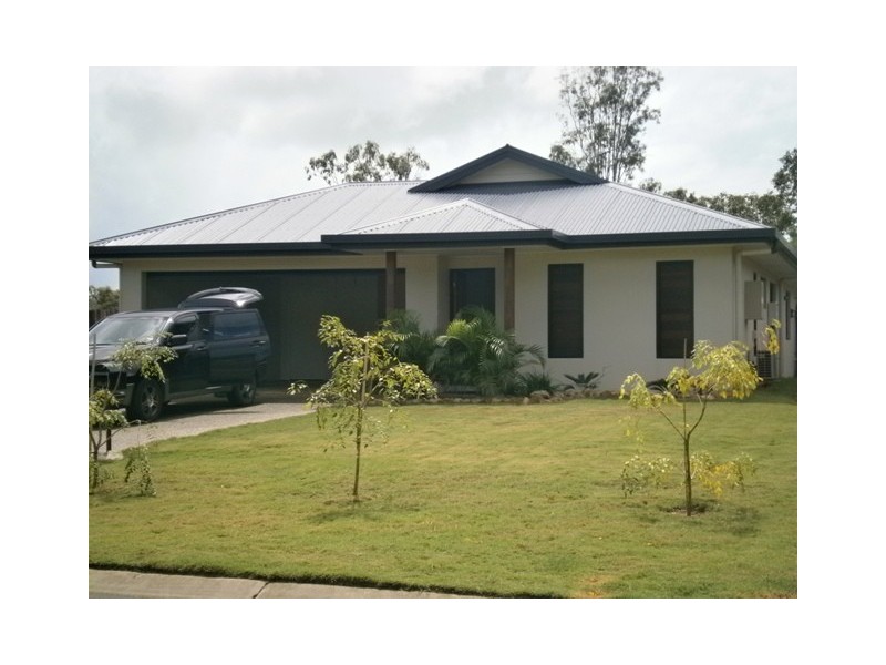 53 Parker Road, Cannonvale QLD 4802