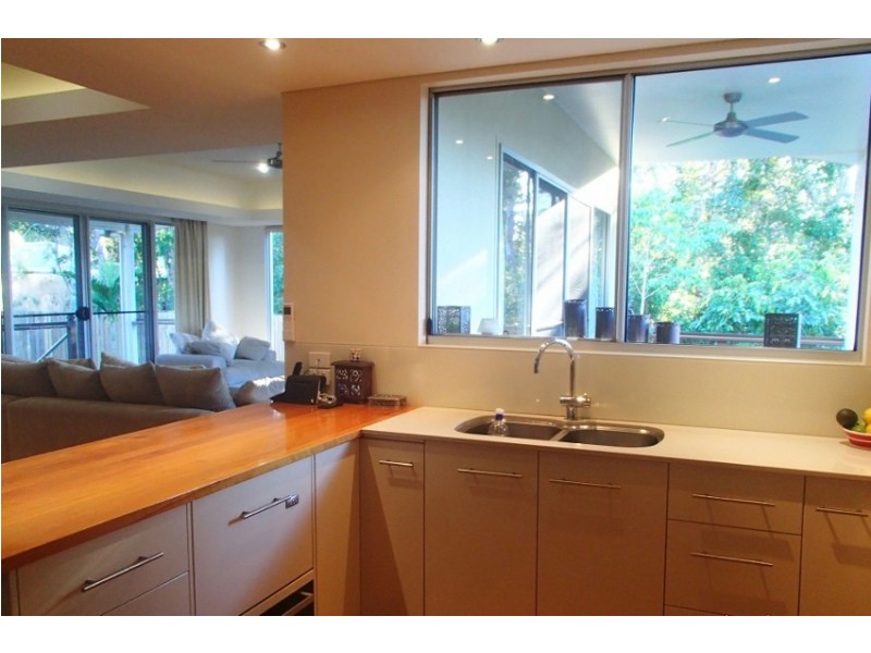 31 Eshelby Drive, Cannonvale QLD 4802