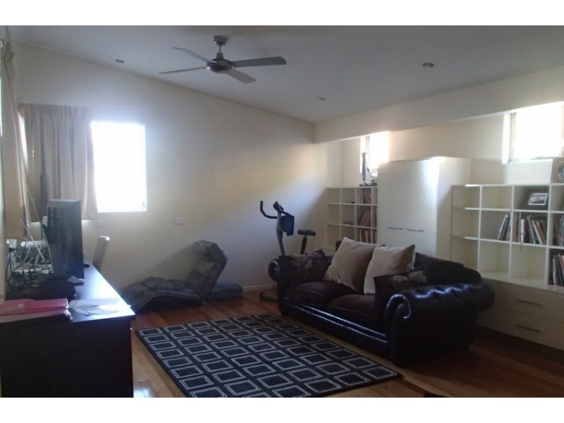 31 Eshelby Drive, Cannonvale QLD 4802