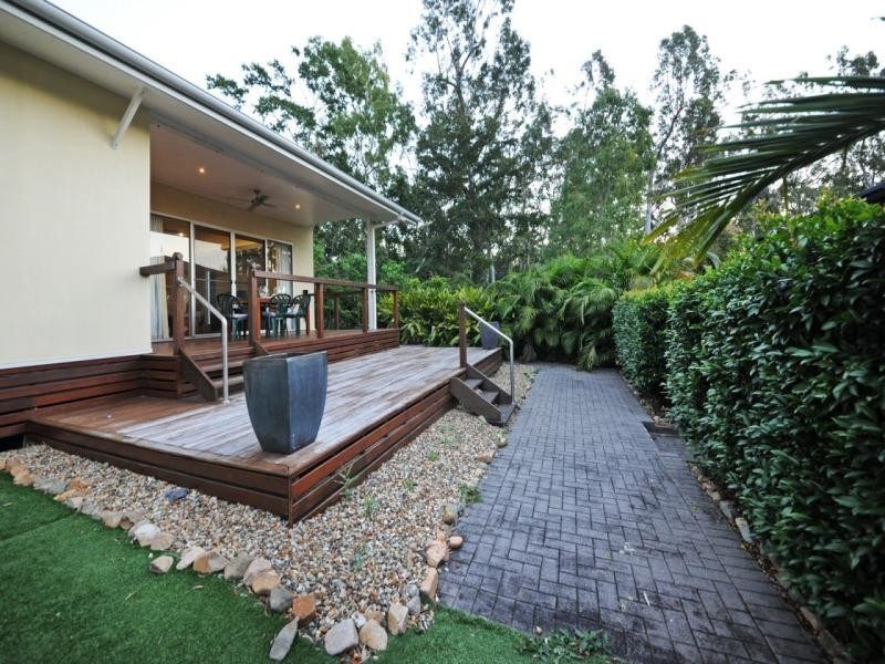 31 Eshelby Drive, Cannonvale QLD 4802