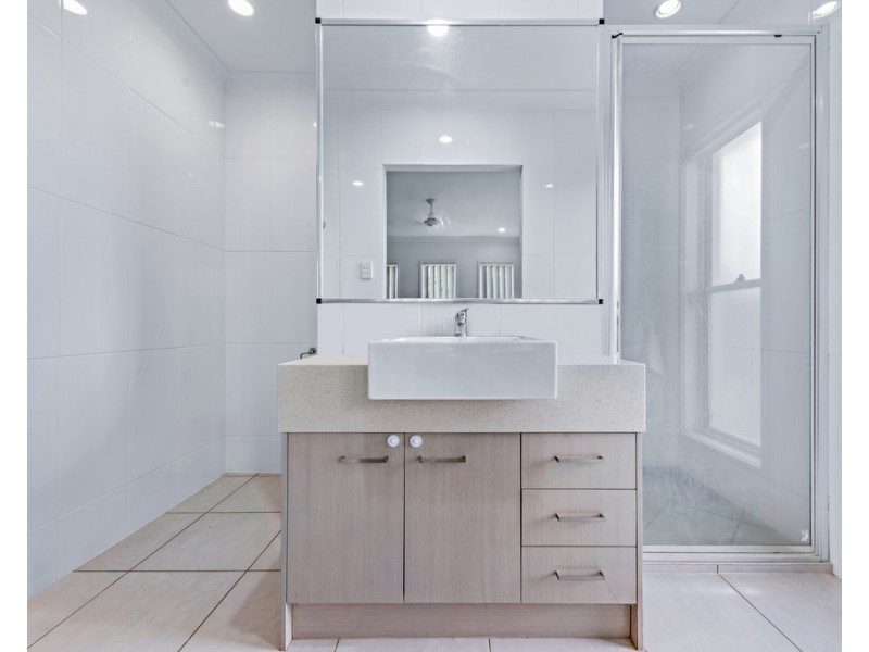 15 Spyglass Road, Cannonvale QLD 4802