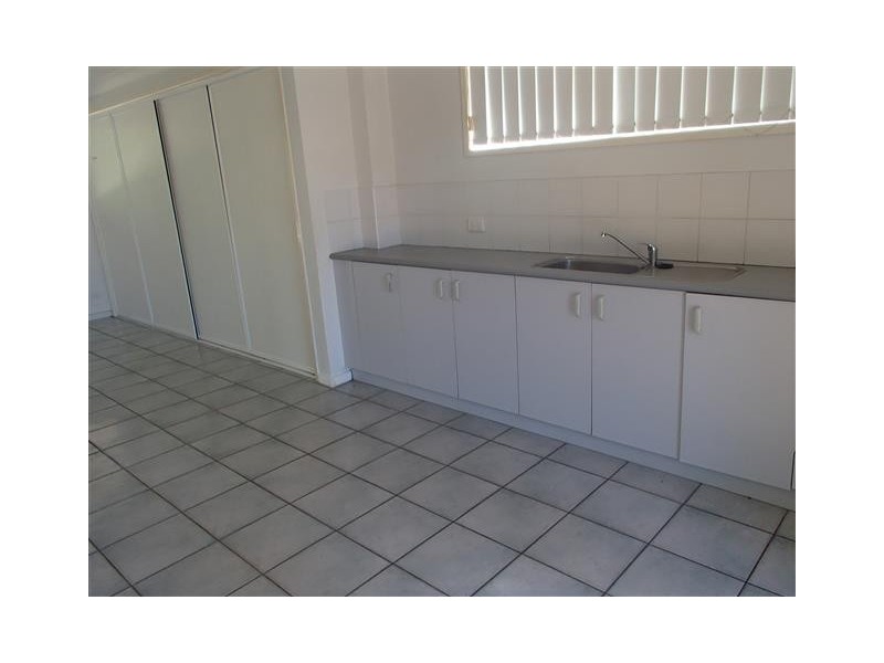 8 Maeva Street, Jubilee Pocket QLD 4802