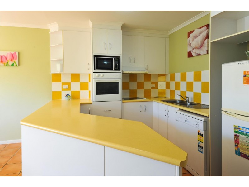 4/24 Beach Road, Cannonvale QLD 4802