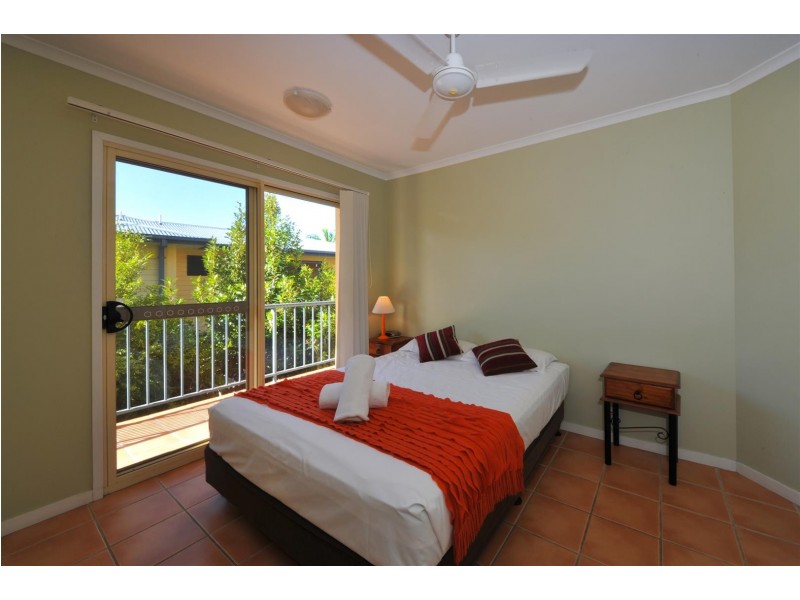 4/24 Beach Road, Cannonvale QLD 4802