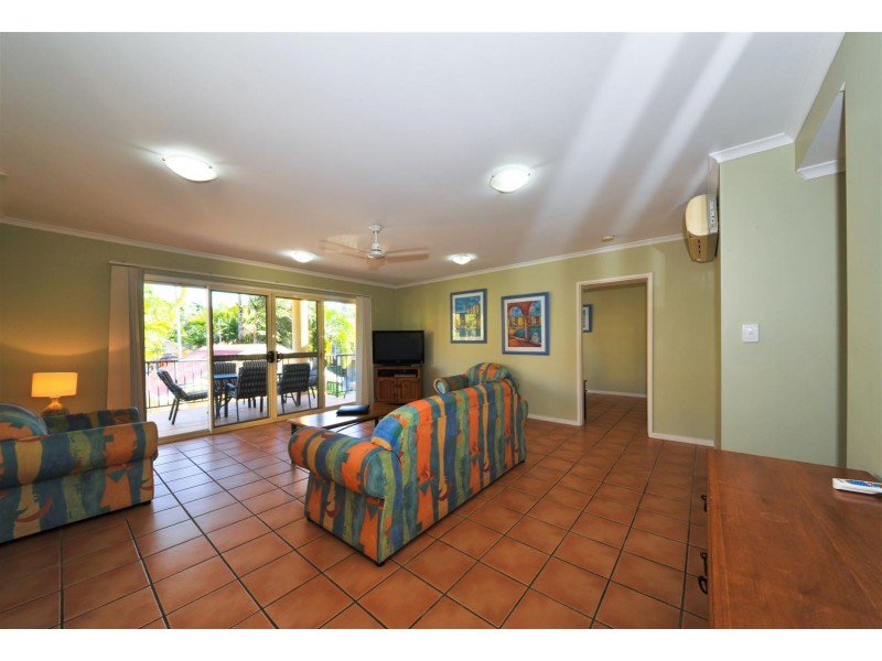 4/24 Beach Road, Cannonvale QLD 4802