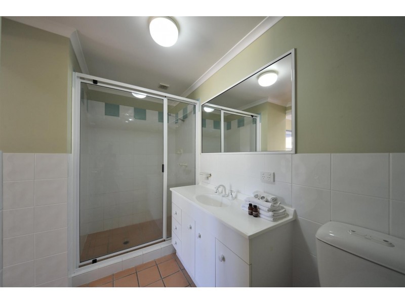 4/24 Beach Road, Cannonvale QLD 4802