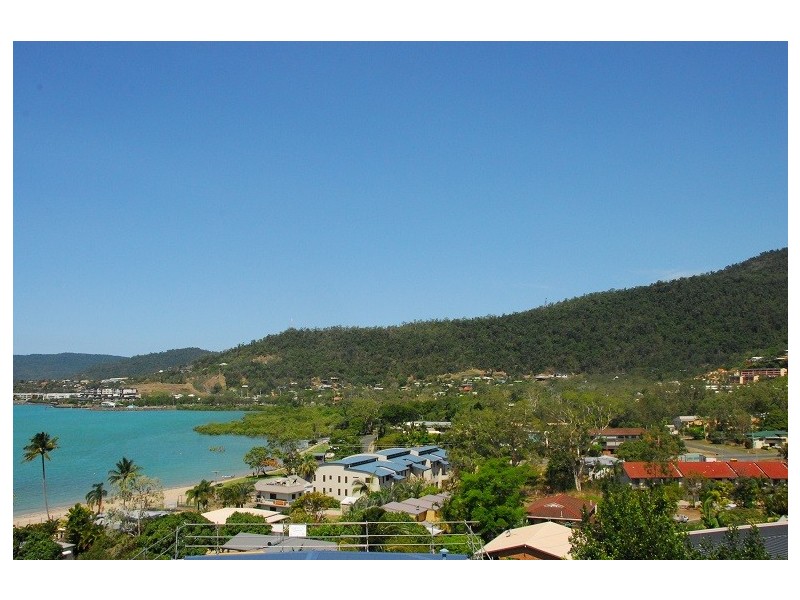5 Stewart Drive, Cannonvale QLD 4802
