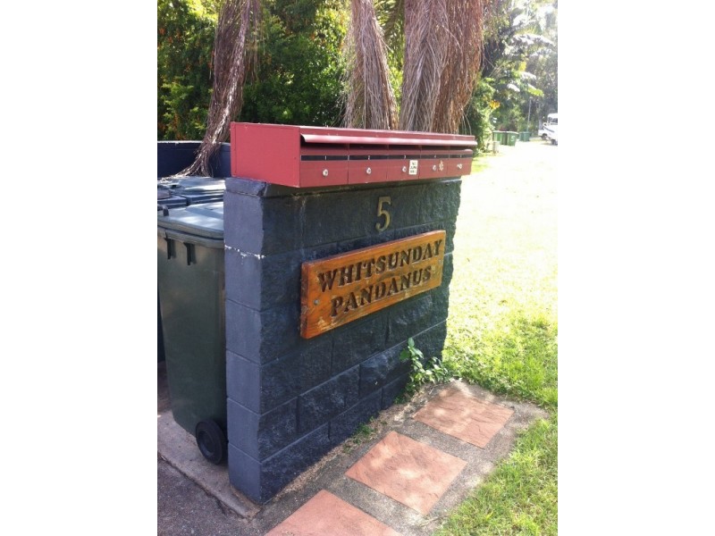 5/5 Duell Road, Cannonvale QLD 4802