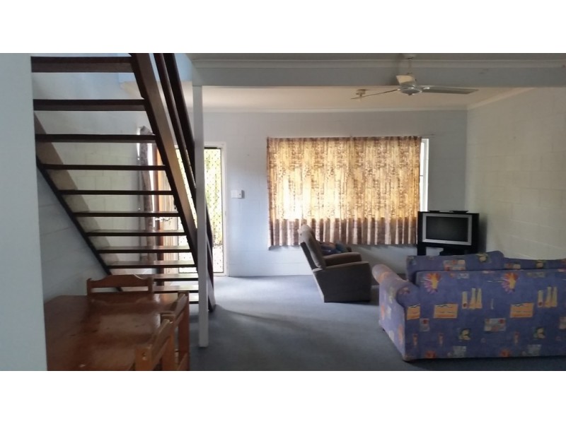 5/5 Duell Road, Cannonvale QLD 4802