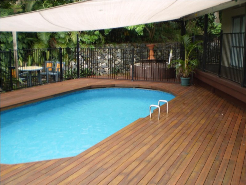 7A Warruga, Cannonvale QLD 4802