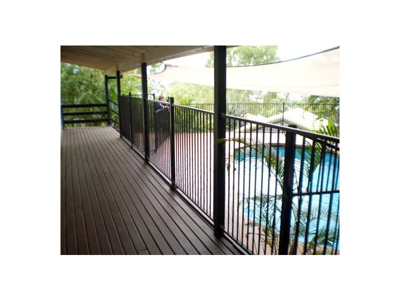 7A Warruga, Cannonvale QLD 4802