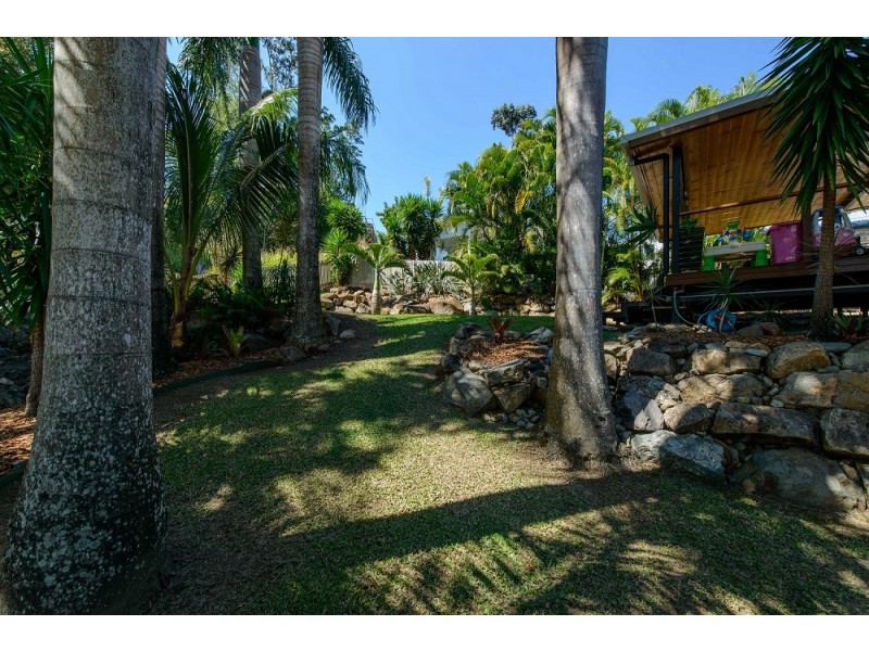 9 Sandpiper Crescent, Jubilee Pocket QLD 4802