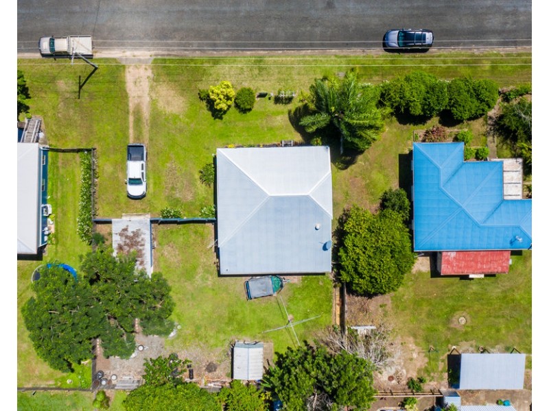 3 Barry Street, Proserpine QLD 4800