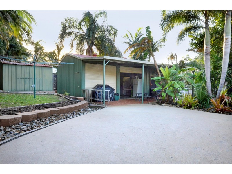 4 Laurence Close, Cannonvale QLD 4802