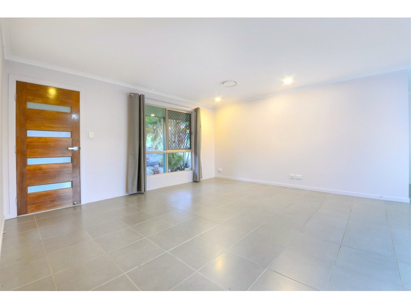 40 South Molle Boulevard, Cannonvale QLD 4802