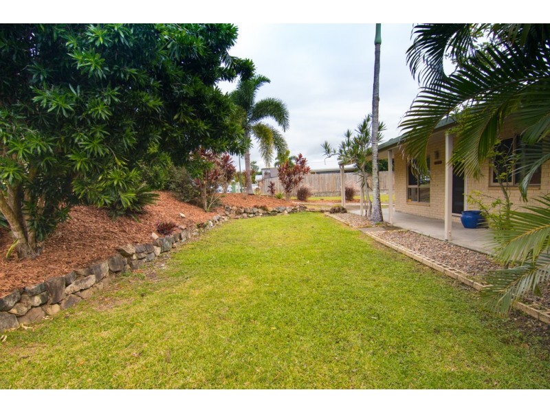 40 South Molle Boulevard, Cannonvale QLD 4802