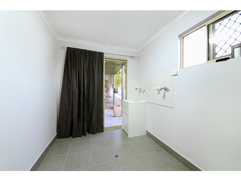 40 South Molle Boulevard, Cannonvale QLD 4802