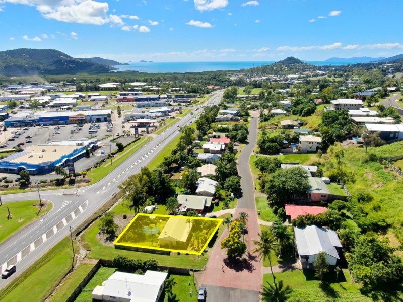40 South Molle Boulevard, Cannonvale QLD 4802