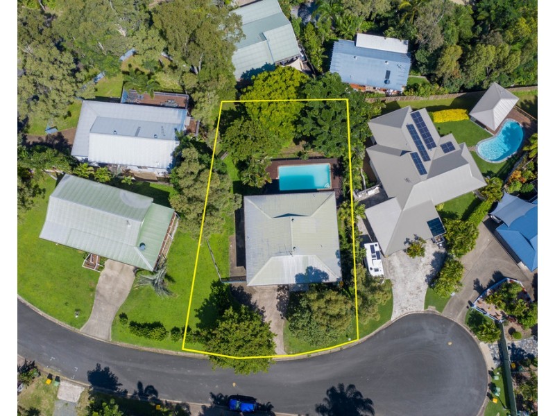 13 Macona Crescent, Cannonvale QLD 4802