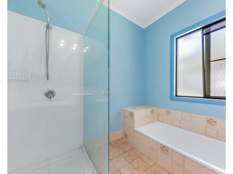 13 Macona Crescent, Cannonvale QLD 4802