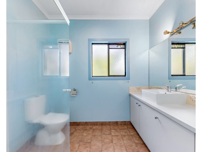 13 Macona Crescent, Cannonvale QLD 4802