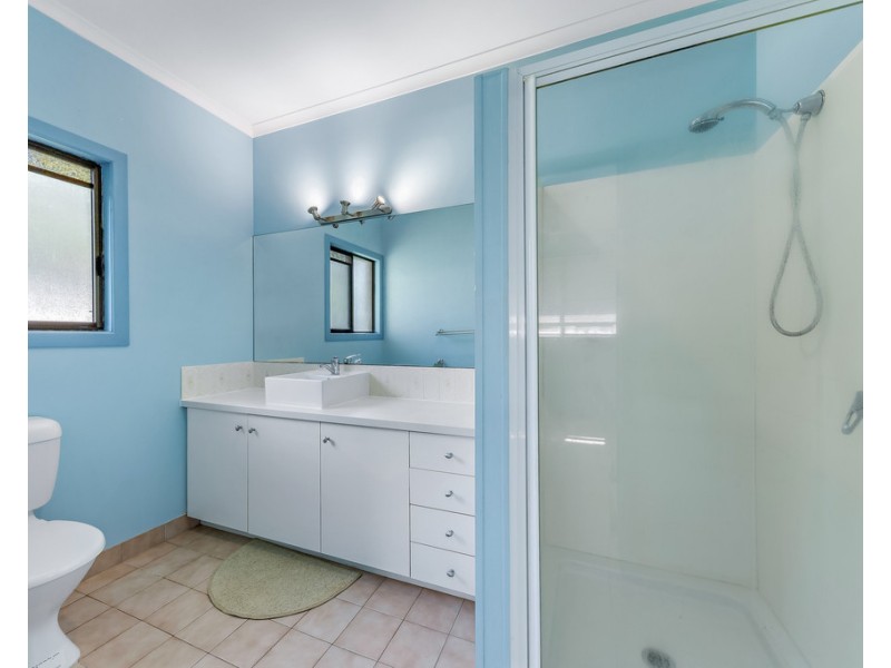 13 Macona Crescent, Cannonvale QLD 4802