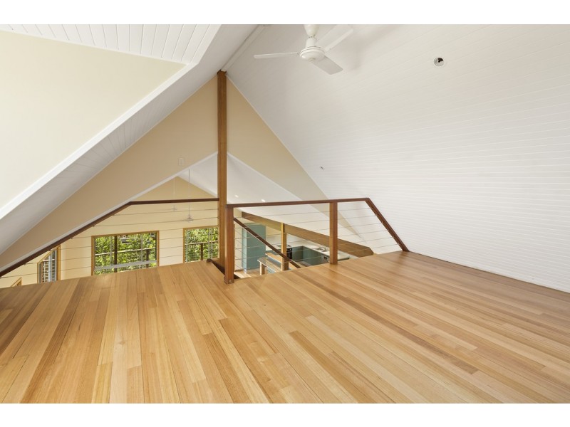 19 Panoramic Court, Cannonvale QLD 4802