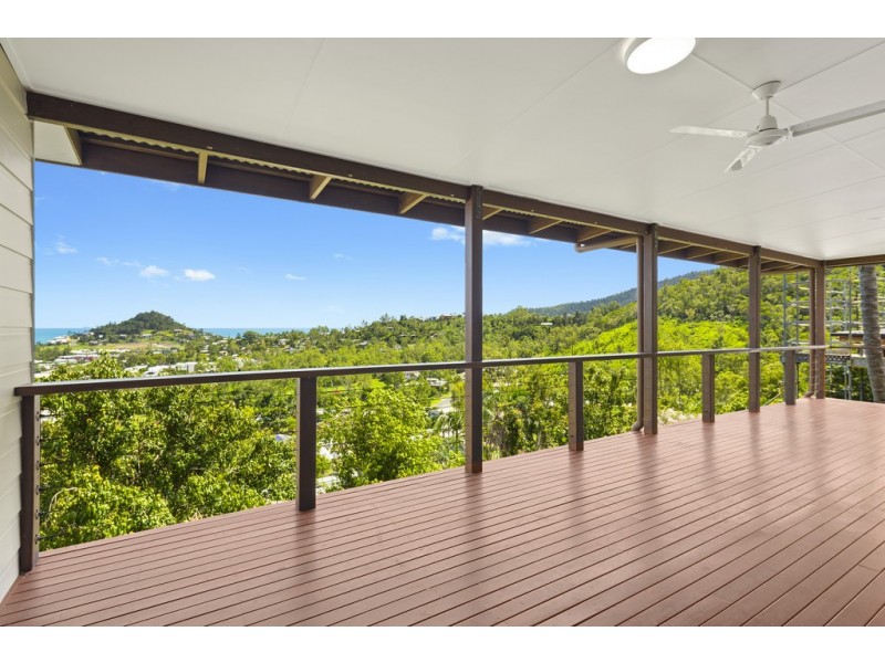 19 Panoramic Court, Cannonvale QLD 4802