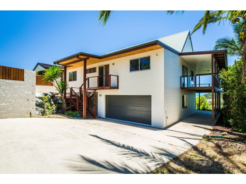 19 Panoramic Court, Cannonvale QLD 4802