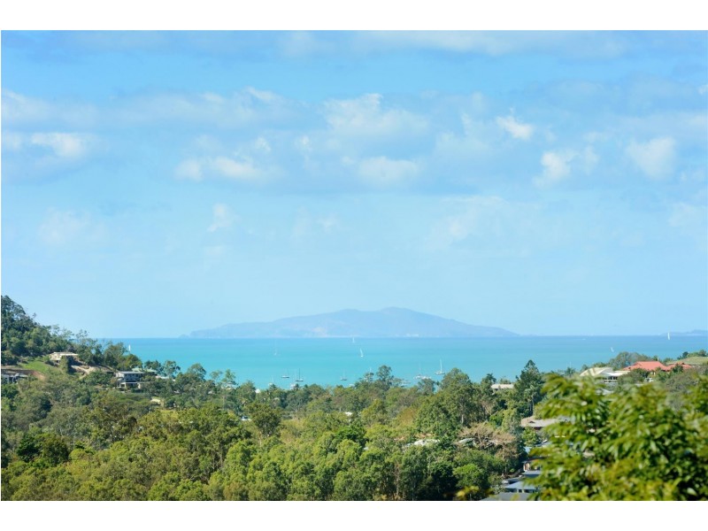 21/14 Hamilton Avenue, Cannonvale QLD 4802