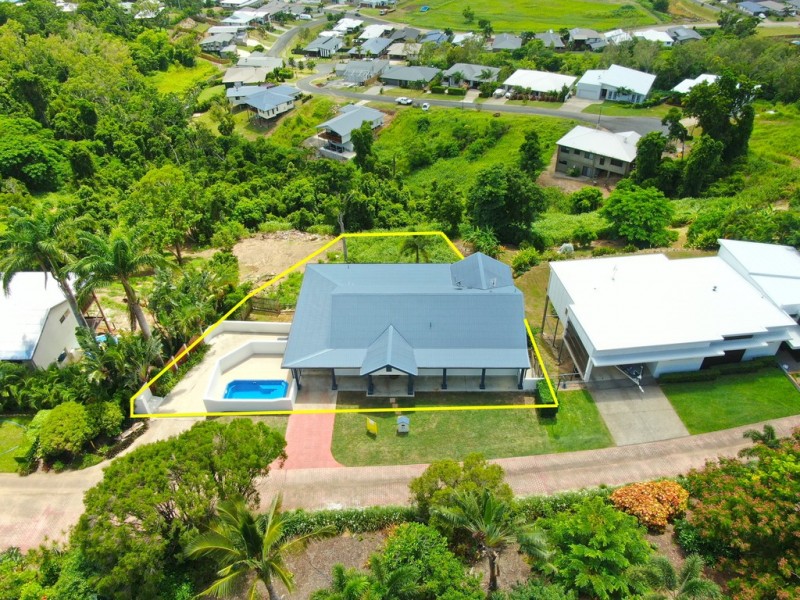 21/14 Hamilton Avenue, Cannonvale QLD 4802