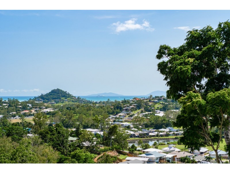 21/14 Hamilton Avenue, Cannonvale QLD 4802