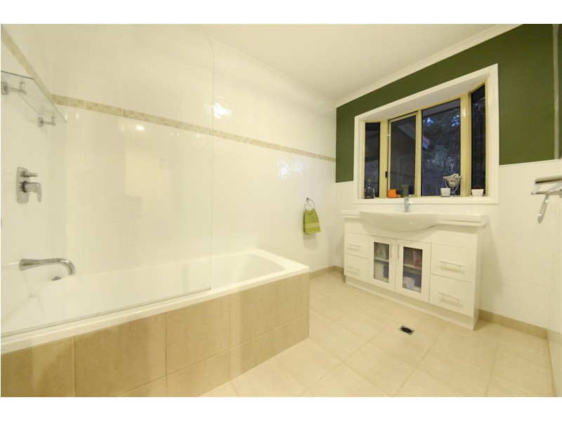 9 Teague Terrace, Cannonvale QLD 4802