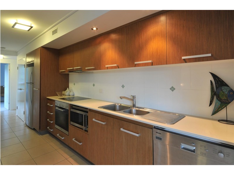 2b/18 Seaview Drive, Airlie Beach QLD 4802