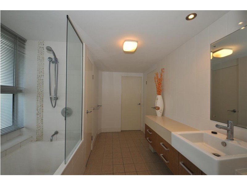 2b/18 Seaview Drive, Airlie Beach QLD 4802