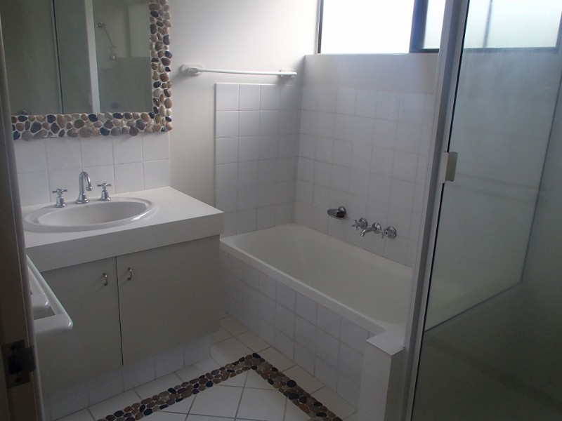 135/2 Eshelby Drive, Cannonvale QLD 4802